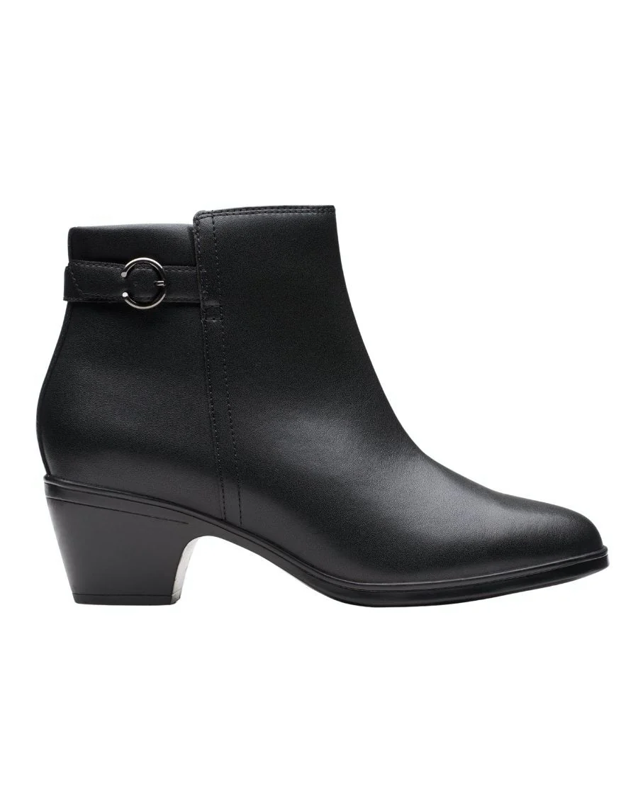 EMILY 2 BELLE CLARKS BOTTE COURTE